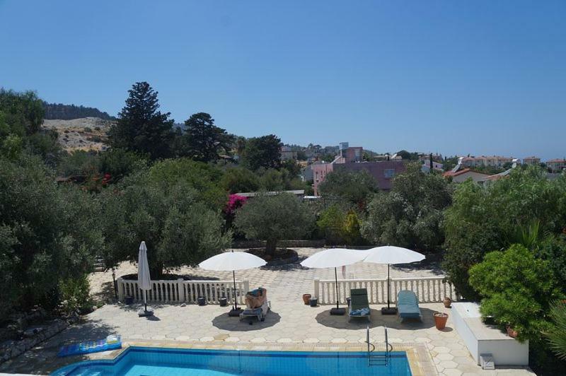 Villa Layla Kyrenia  Luaran gambar